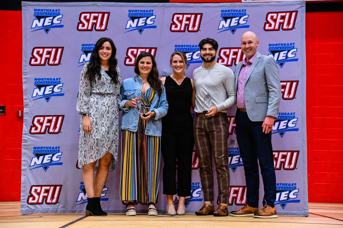RedFlashMVB's tweet image. Racked up at the Flash Awards this evening 😎

Coaching Staff of the Year 👏

Blake Liprando, Eugene &amp;amp; Rosemary Turano Award 👏

Matt Menosky, Fr. Gabriel Zeis Student-Athlete Development Award 👏

Peyton Blain, Mikey's Heart and Hustle Award 👏

🔴⚡️🏐
#GoRedFlash #RedFlashmvb
