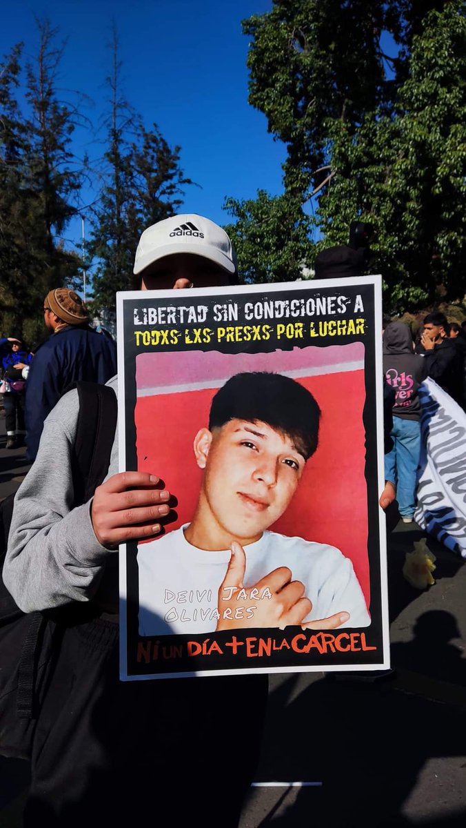 Hoy 1 de Mayo. Libertad para #DeiviJara y todxs lxs Presos Políticos.