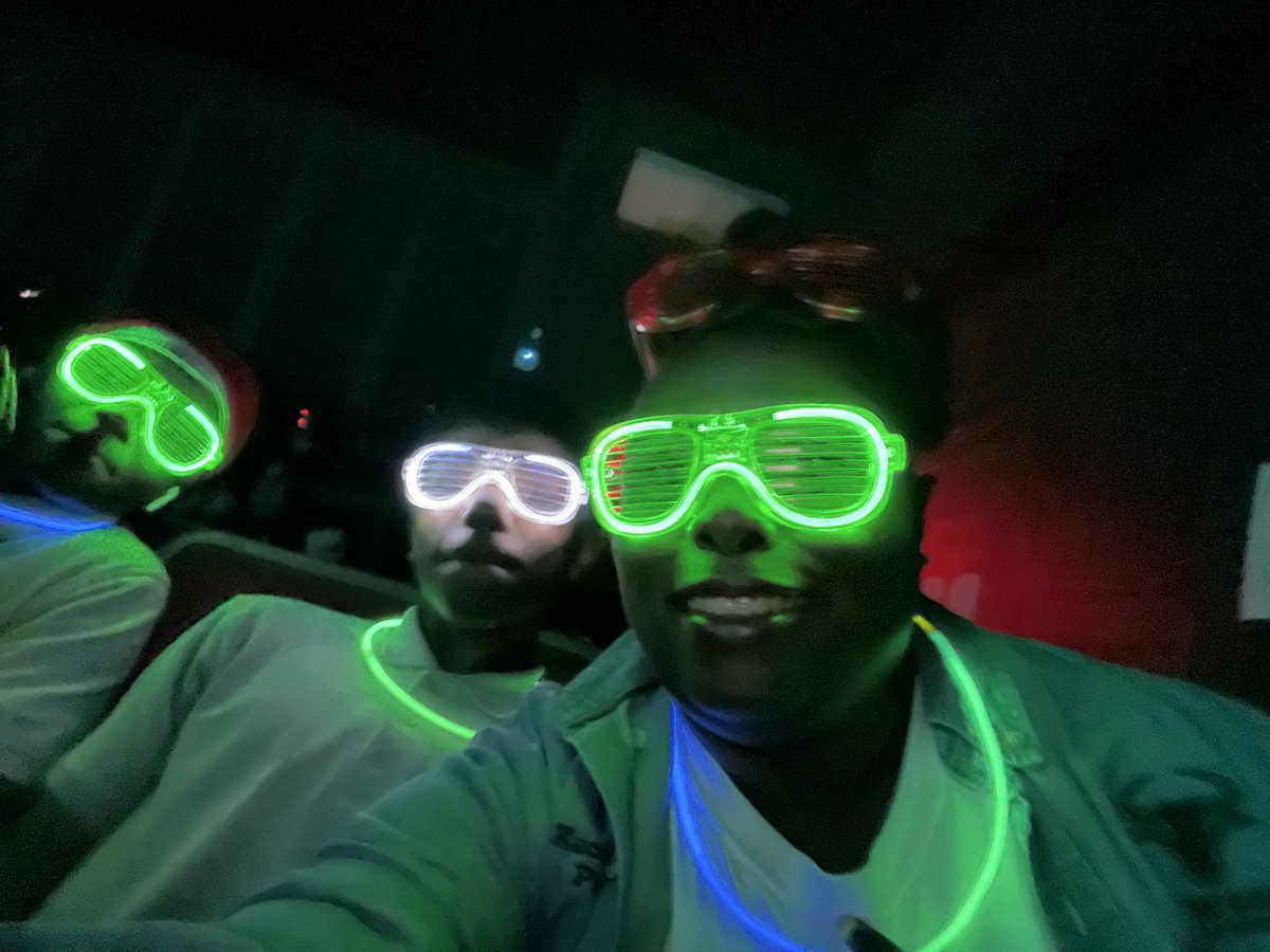 LawsonTexans's tweet photo. The GLOW Pep Rally was  LIT! 🔦🔥@CoachKDunn @KoriWeathers @APHayes1 @tudon_martinez https://t.co/bVbJ6GrfK5