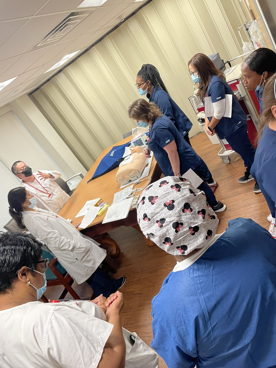 Colacequeen_RN's tweet photo. A successful Mock Code on 8GN &amp; 8MA. They took this code very seriously. #practicebuildsconfidence #compressions #handsoneducation #increasingcomfortlevels @Jeffrey_NYP @DEVoted0ne @9HudsonCNS https://t.co/1ZZMvD2R56