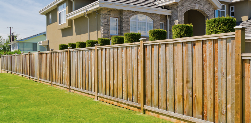 kwakminjun75's tweet photo. Need a fence builder? We can help you building fence in Caledon and near area. Cedar Hills Contracting is the reliable fence builder in Caledon, ON. We make customized fence for you at reasonable price. Give us a call to book an appointment. https://t.co/2kIPImfJ8n https://t.co/CeHJ7Q01HU
