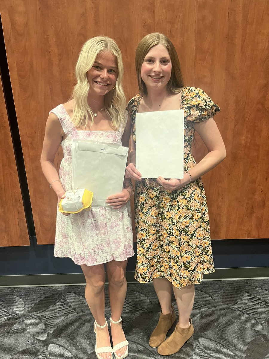 JaysXC's tweet photo. Congrats to our community scholarship award winners - Britta and Sophie! 

🗣️ proud of you! https://t.co/YUTomh8DUK