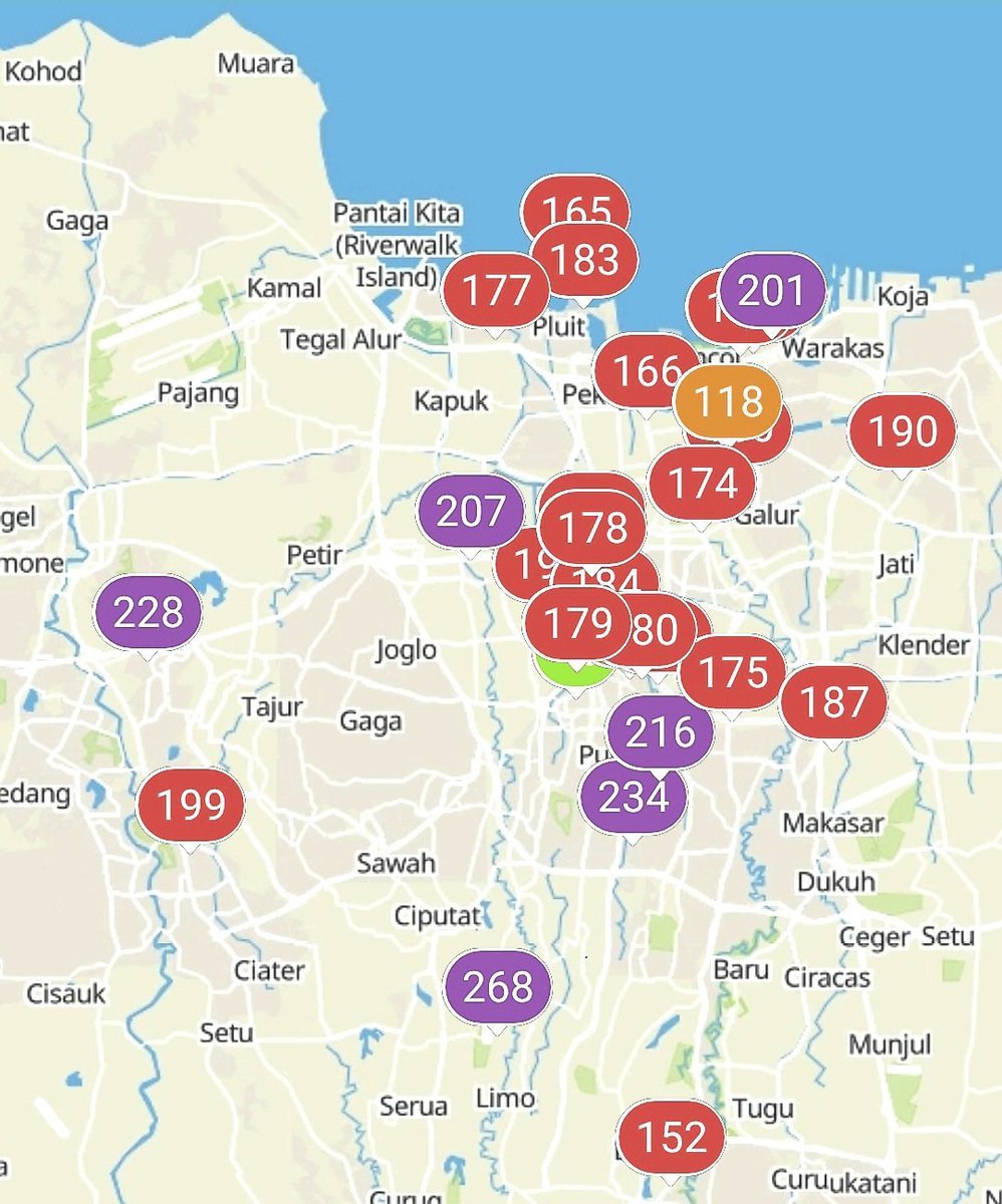 Pagi ini polusi udara Jakarta &amp; sekitarnya membahayakan 😡.

Diperburuk dengan pembakaran sampah di area perumahan.

Yg sedang bakar sampah, ingat juga bhw anda sedang meracuni orang lain.