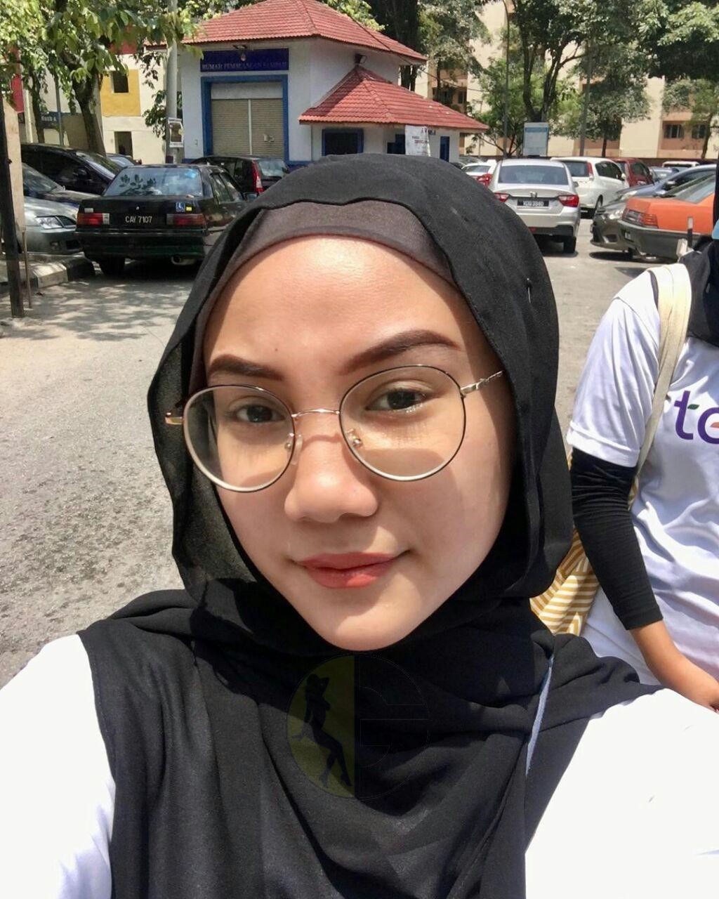 xlfix on X: Lila Irwan t.cokjZq9HuUz0 t.cosxSSheLkTn  X