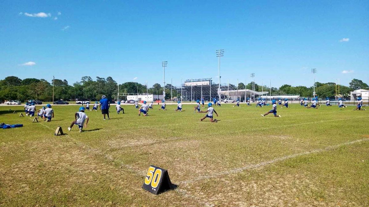 SavHighFootball's tweet photo. Day 1‼️ https://t.co/hZfyckgAYY