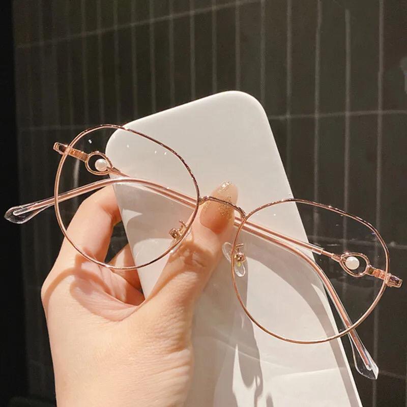 sosa___sn's tweet photo. Des lunettes Antireflet a 8000f et photogray 10000f en stock
#lunettes #antireflet #photogray #senegalais https://t.co/NLwnrhCgxB