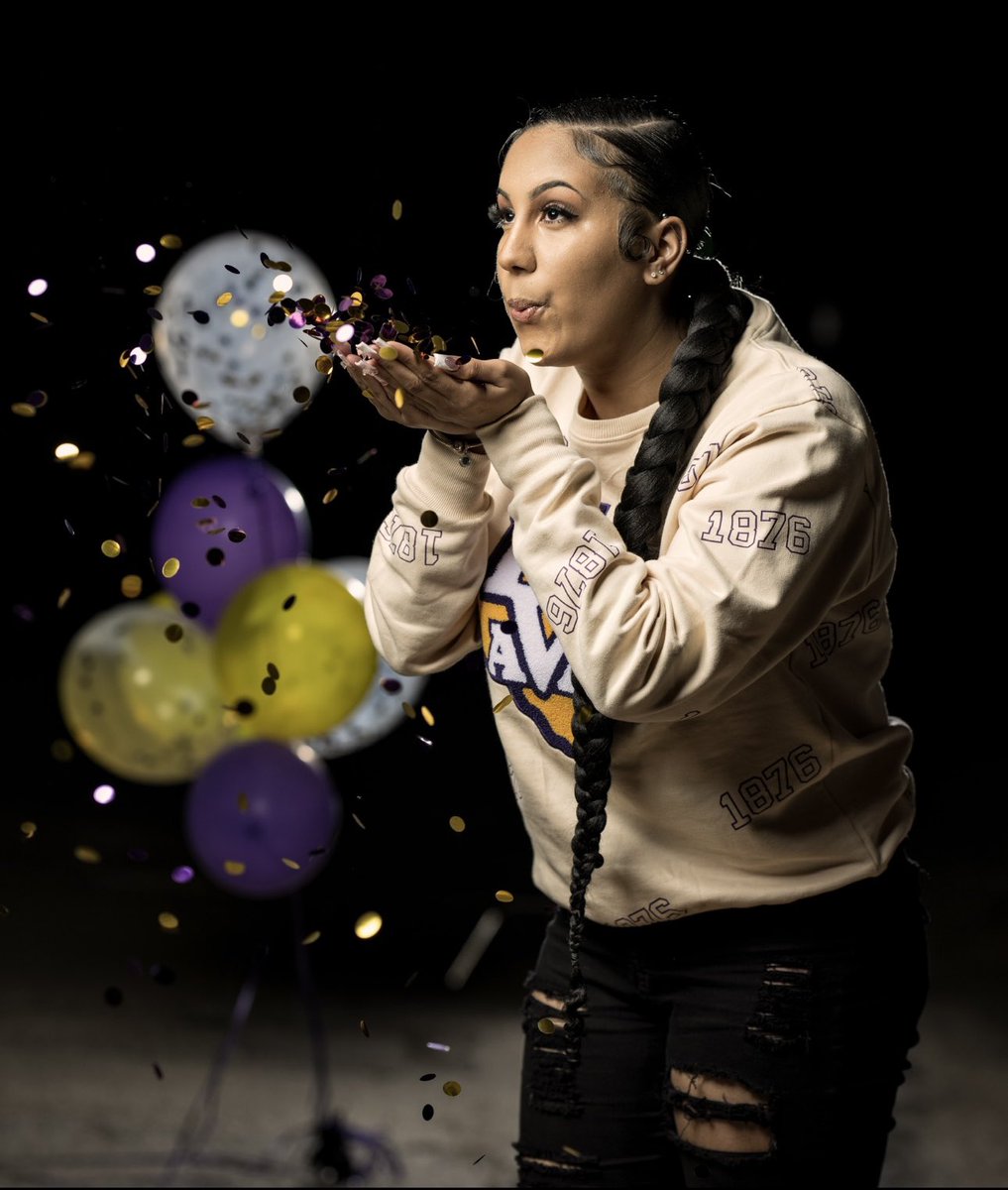 2jadeeddd's tweet image. y’all knew how i was coming , now y’all know where i’m going too… see y’all on the hill. 🐾💜💛  #hbcubound #pvamu27