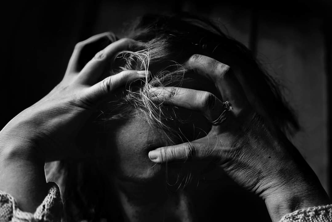 WalkInFavor's tweet photo. Happy Monday! If you're struggling with stress, anxiety, or other mental health issues, know you're not alone. At Walk In Favor we offer Christian Counseling services to help you find hope and healing. Let us walk with you on your journey towards wellness. https://t.co/Nev3uI10n5 https://t.co/Ljv06D7pF5