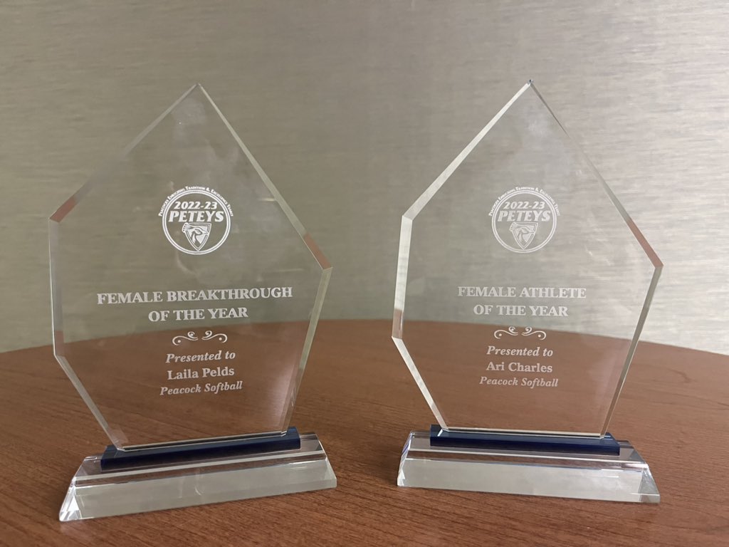 UIU_Softball's tweet photo. Tonight we attended the 2023 PETEY Awards! These ladies clean up well! 

Congratulations to Laila Pelds, Female Breakthrough of the Year! 

And Ari Charles, Female Athlete of the Year! 

Congrats to all the nominees and PETEY AWARDS winners! 

Go Peacocks! https://t.co/0HvXGii4Rd