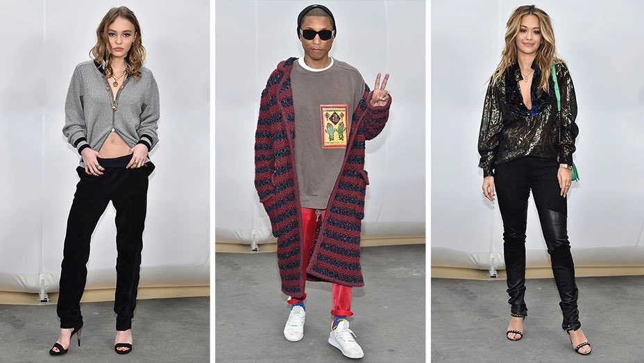 LadyRocketSpace's tweet photo. Tonight #MetGala celebrates @KarlLagerfeld.
I remember his 2017 #fashionshow @CHANEL with #Rocket Launch and @Pharrell
I showed @LadyRocketSpace Style in 2017 during the authentic @SpaceX Rocket launch at #VandenbergSpaceBase.
Now @CopernicSpace we can do it really #OnTheMoon! https://t.co/FEqApy351I