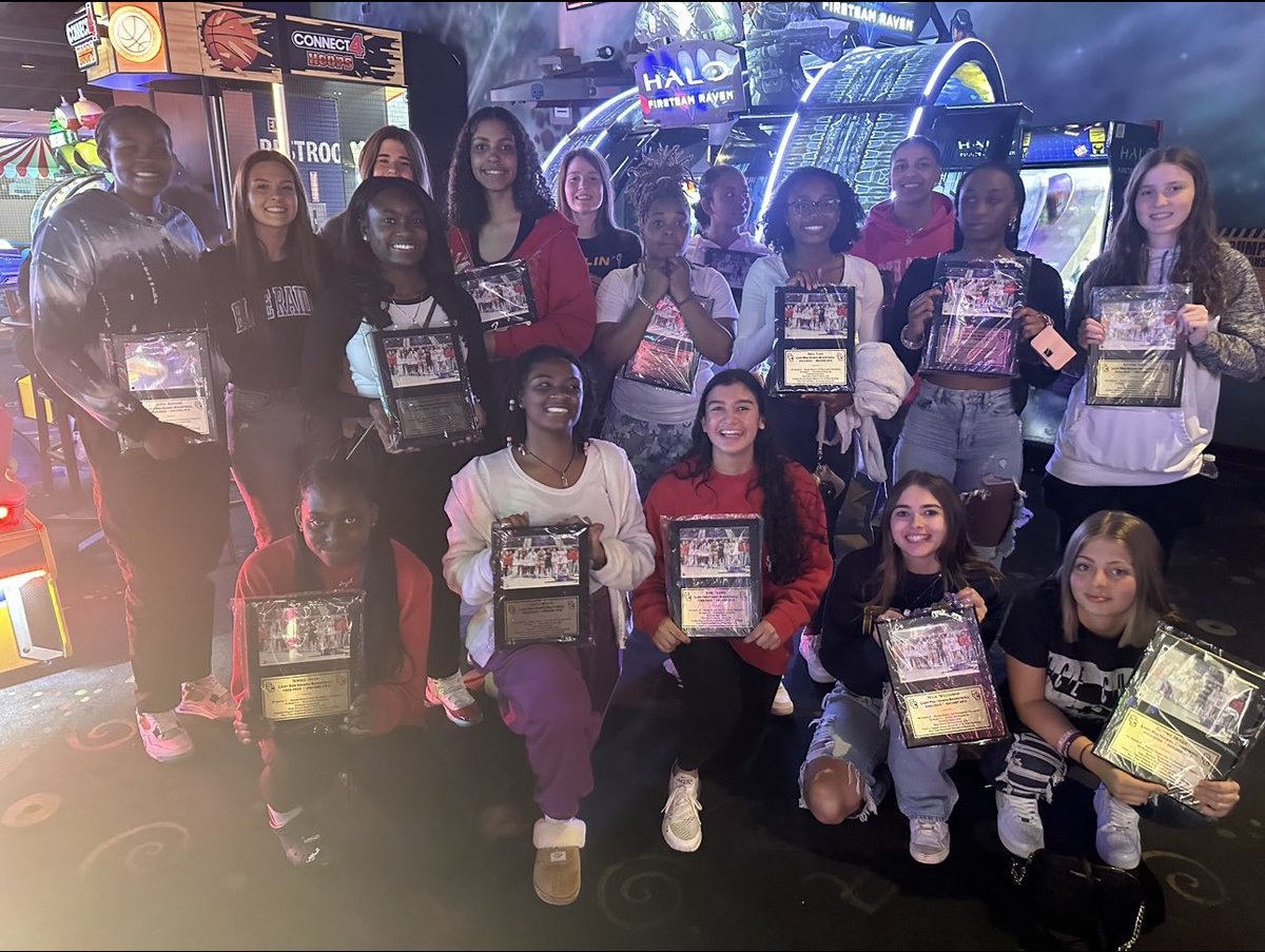 Fun way to wrap up the 22-23 season celebrating this group and all of their success this year.