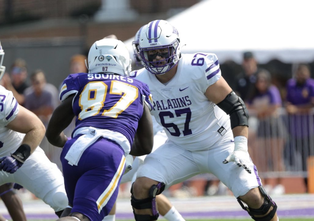 AkinsolaNoah's tweet photo. All Glory to God. After a great call with @CoachNickVerna I am extremely blessed and honored to announce that I have received my first Division 1 offer from @PaladinFootball. @CoachCutch @RHS_FBRecruits https://t.co/quJPQYTEPt