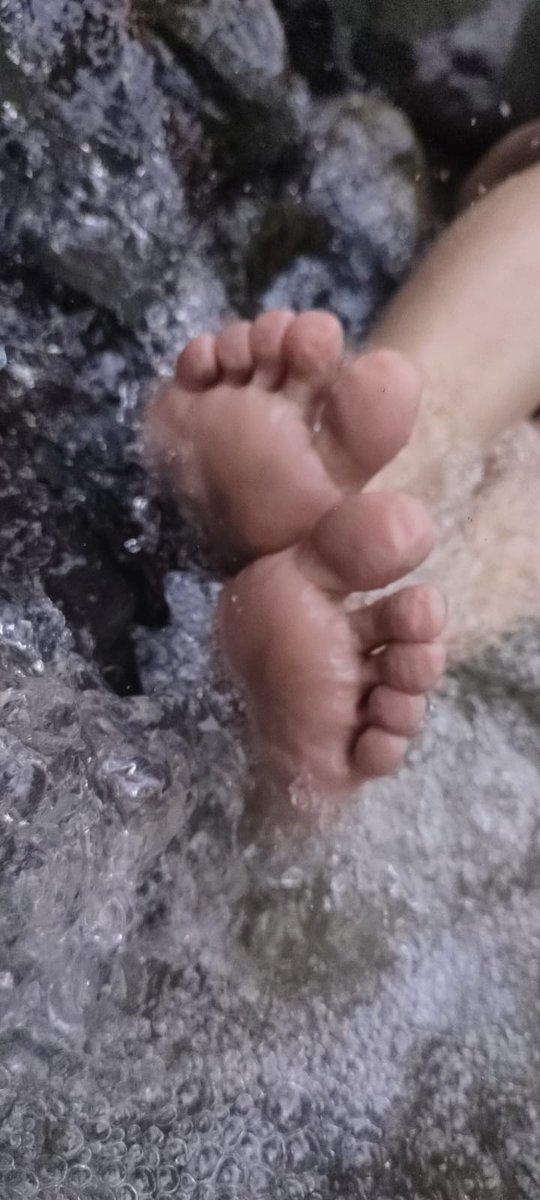 ❤️A preview of what I did today, if u wanna see more you can go to my Only fans and subscribe 🌚
#feet #feetfethish #feetpic #feet_lover #feetcontent #FeetPictures #FeetPixWtf  #night #onlyfans #Linkinbio #nsfw #sexy #adultcontent