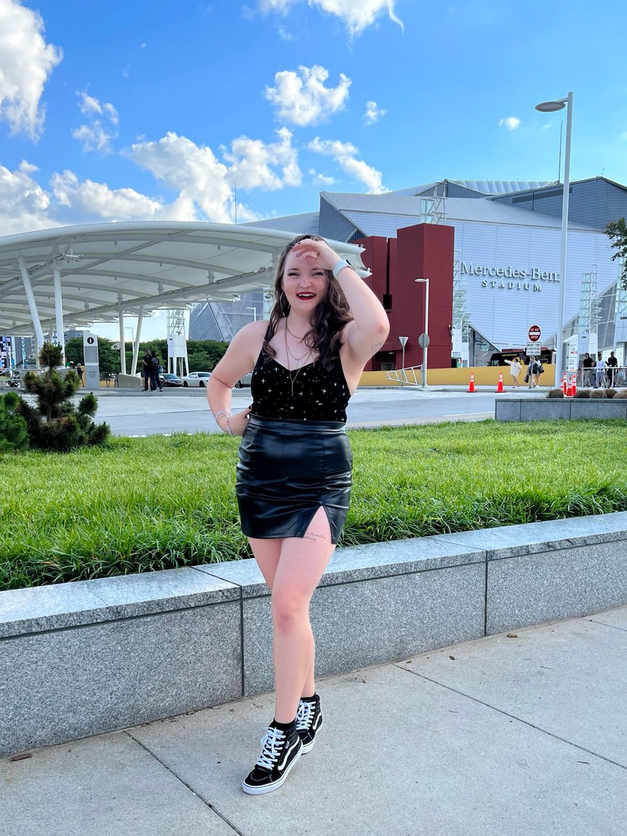 realized this was the only place i didn't impose my outfit from this weekend on your mindless scrolling