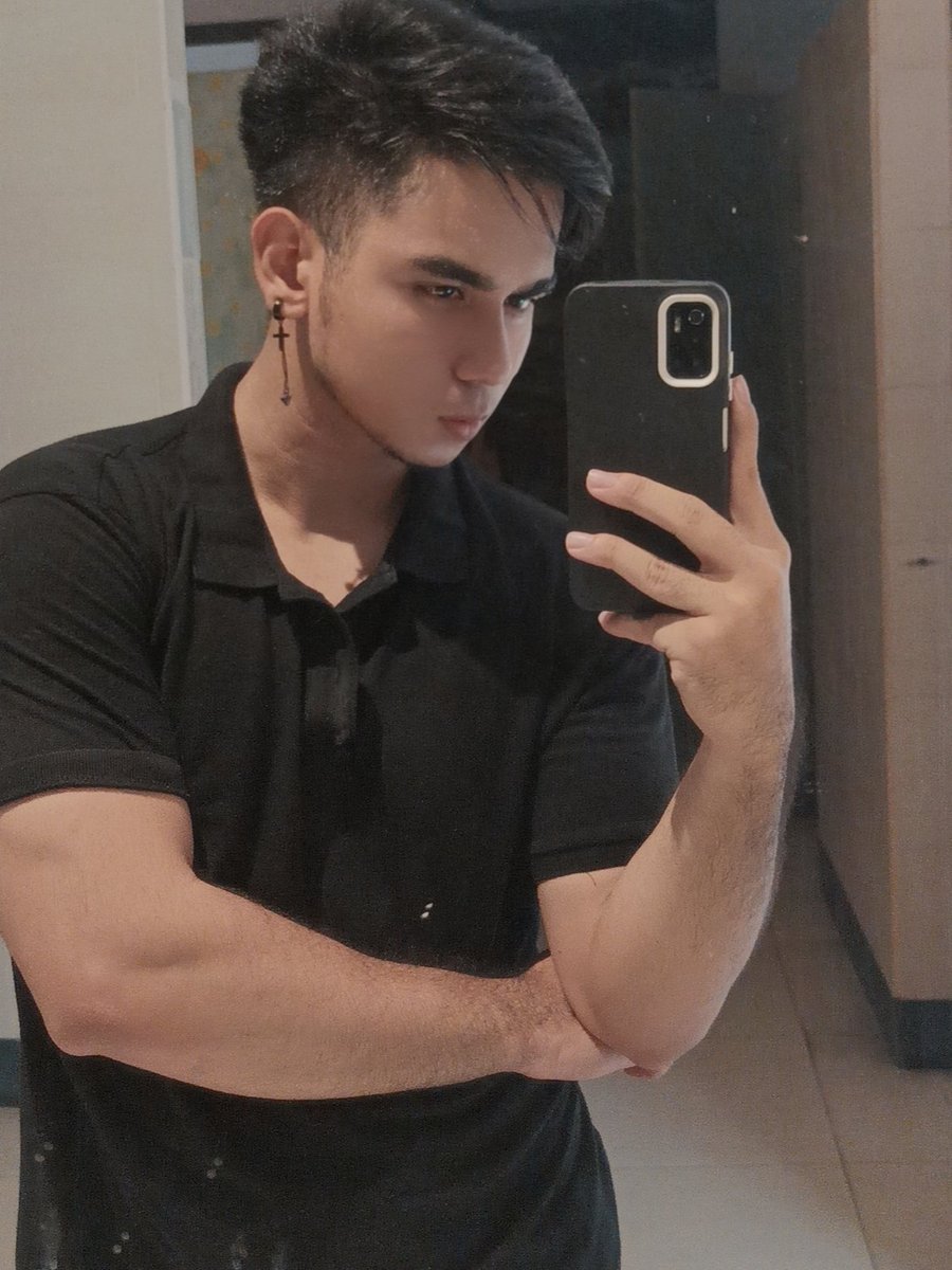 Jezrua's tweet photo. Haha without filter 😗🙂 https://t.co/hfd4Htxv22