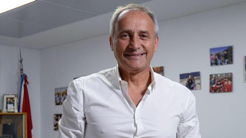okdobleamarilla's tweet photo. #AHORA | Héctor #Baldassi en #DobleAmarilla por @DSportsRadio
🗣️"Los árbitros tienen que tener un acompañamiento y trabajo. Alguien que los siente enfrente de un televisor y le muestre qué cosas corregir o mejorar"
🗣️"No hay 6 o 7 árbitros capacitados para un Boca-River" https://t.co/LmQjRCdGPE