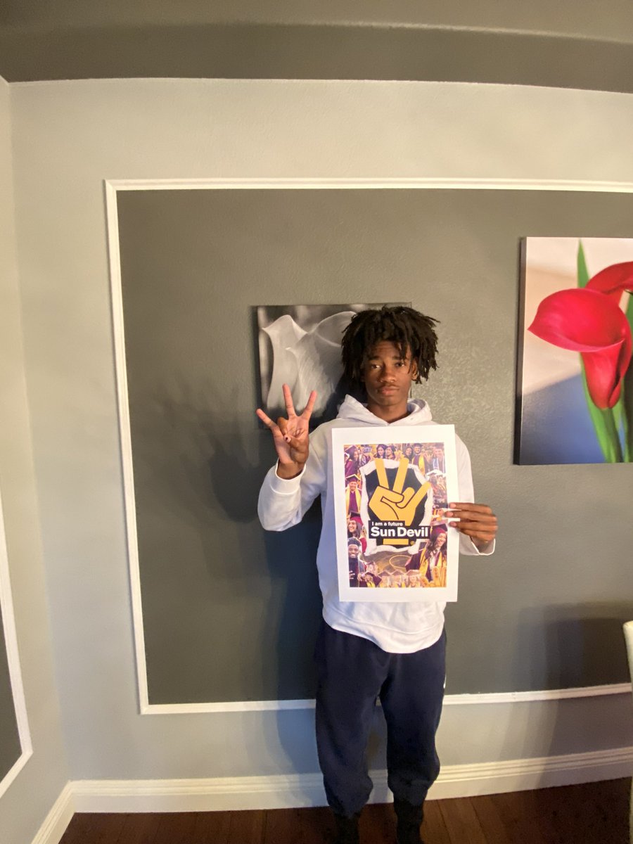 AaronDFordNV's tweet photo. My lil man has (finally) made his decision! He’ll be an @ASU Sun Devil in the Fall!!! #ProudDad of a #FutureSunDevil https://t.co/RRiszZhNRD