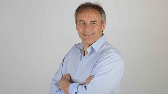 okdobleamarilla's tweet photo. #AHORA | Héctor #Baldassi en #DobleAmarilla por @DSportsRadio
🗣️"El VAR tampoco ayudó a corregir y por eso mismo es una gran polémica"
🗣️"Sacaron un comunicado que iban a expulsar si se quejaban de las decisiones, pero en el partido de River y Atlético Tucumán no se respetó" https://t.co/NQwSt6VQ2B
