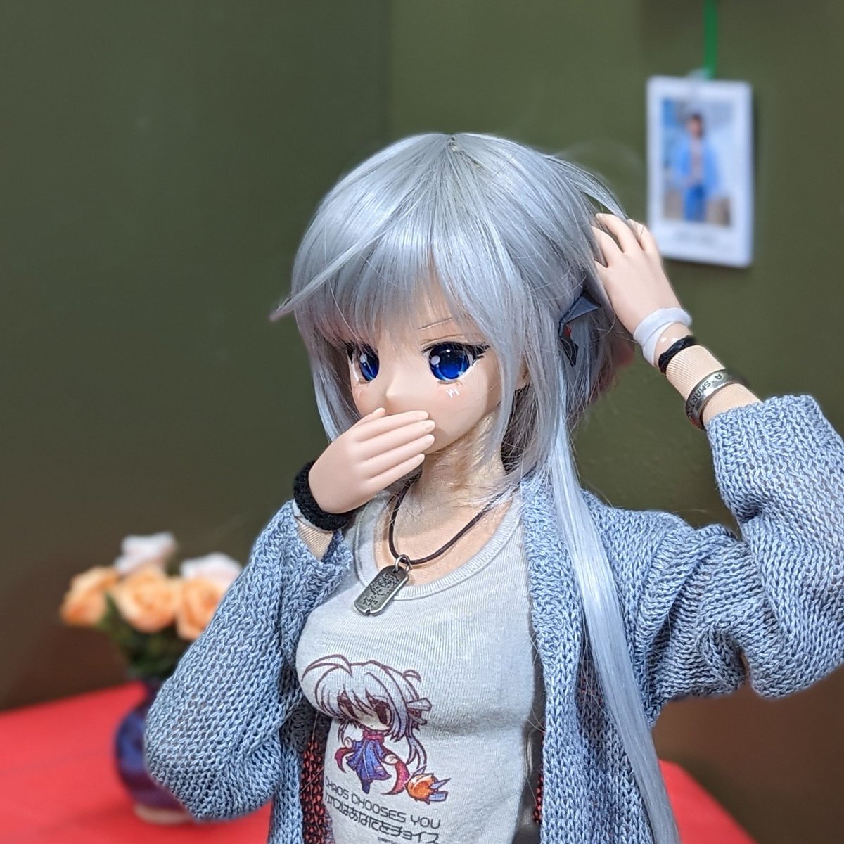 rc2agog's tweet photo. YAWN.. "Oh, uh, nice dragon, here's pets" pat, pat.. "Now on to Coffee.."π²π
β #Chitose #Kitsu #SmartDoll #BJD #dolls #actionfigure #dragon #mask #scare #fail #OhKitsu #afternap #sleepy #postnap #madscience #sciencegeek #geekGirl #balljointeddolls #MiraiRobotics #dollphotography https://t.co/TL2VxZNUtD