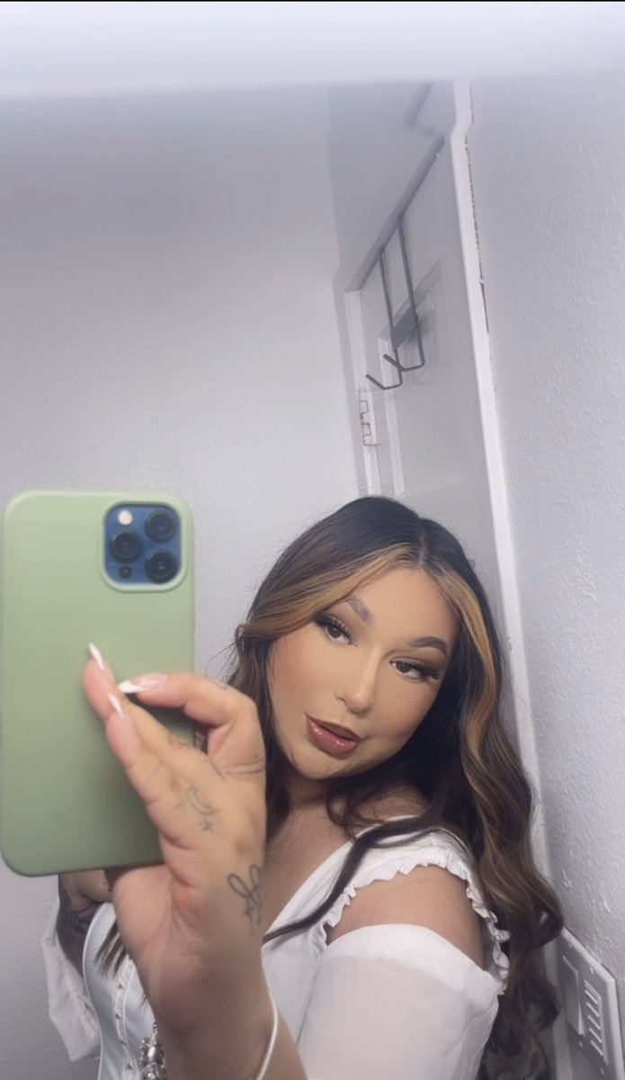gstacccks's tweet photo. avi + 1 🤭 https://t.co/nE2Rn6whQj