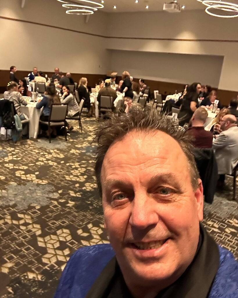 ChrisYuill1's tweet photo. Just about to perform some close up and a stage show for a corporate gig at the Civic Hotel and Banquet centre
#royalbluemagicsuit 
#corporatemagician #magicalentertainer 
 #magiclife #ilovemyjob #magician  #entrepreneur #corporate #entertainer #entertai… https://t.co/QvY3DBWOyu https://t.co/L411SIiuav