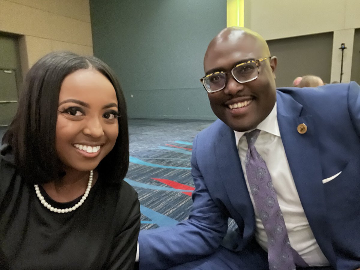 Great conclusion to #501Day, celebrating the hard working educators and support staff of #LRSD.  Congratulations to all the award recipients tonight! #LRSDCrystalAwards