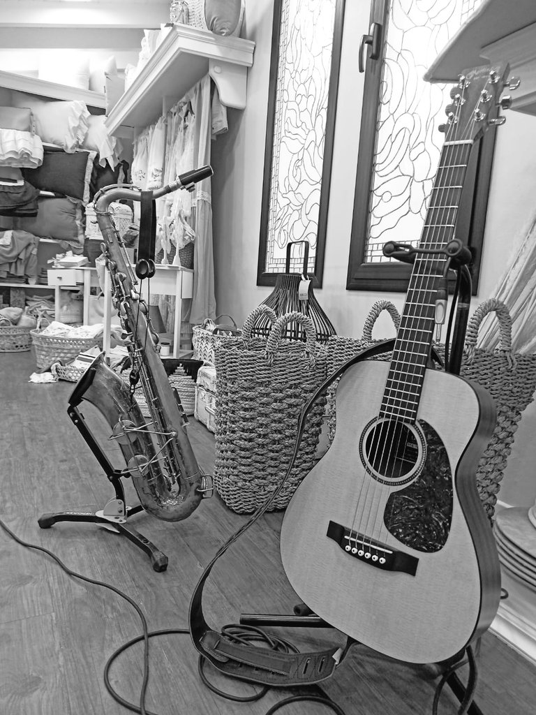byemusic1's tweet photo. La trabajación 🎙️🎸🤎
#sanrafael #mendoza #musicaenvivo #DiaDelTrabajo https://t.co/hqQMK9OylV