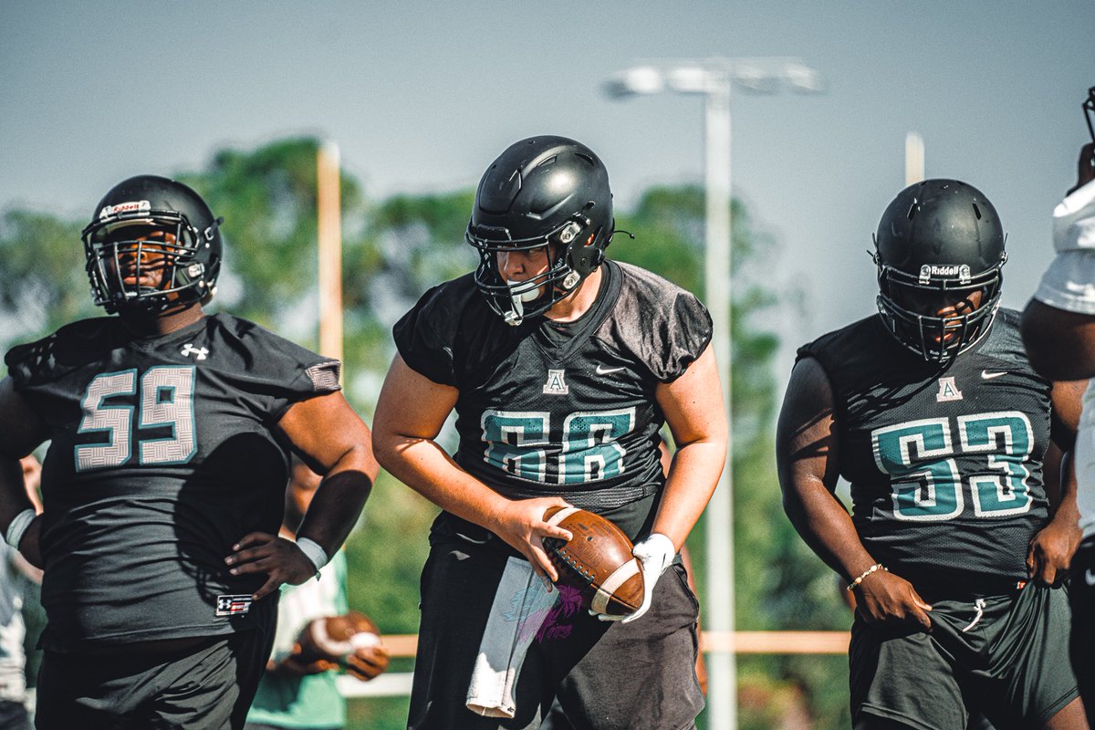 Gotta show love to the big boys!  <a href="/CoachRod_219/">CoachSaul</a>  <a href="/CoachSquatty/">Coach Bell</a>  @atlantic_sharks