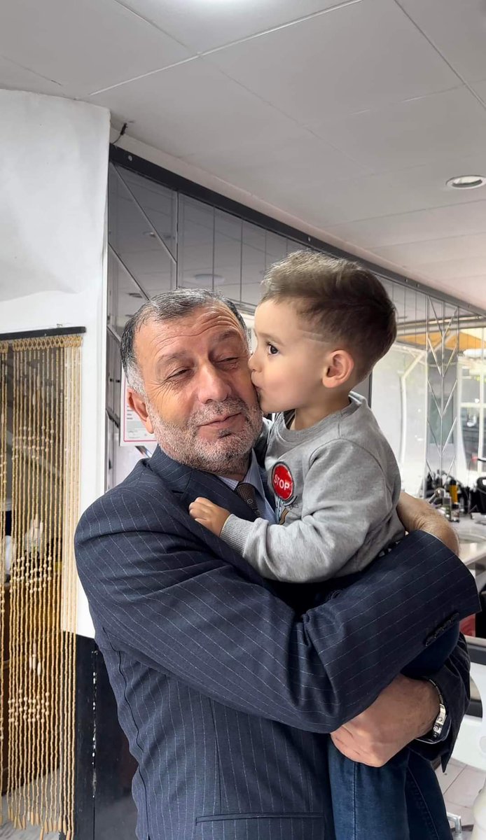 AKPartiArtvin's tweet photo. MURGUL, ARHAVİ VE YUSUFELİ’NDE DE DEVAM EDİYORUZ GÖNÜLLERE GİRMEYE... 
@farukcelikcomtr
@ahmeterdem_08
@FatihTahtal
#TürkiyeYüzYılıHemenŞimdi #DoğruZamandaDoğruAdamlarla https://t.co/WF4nypyWTB