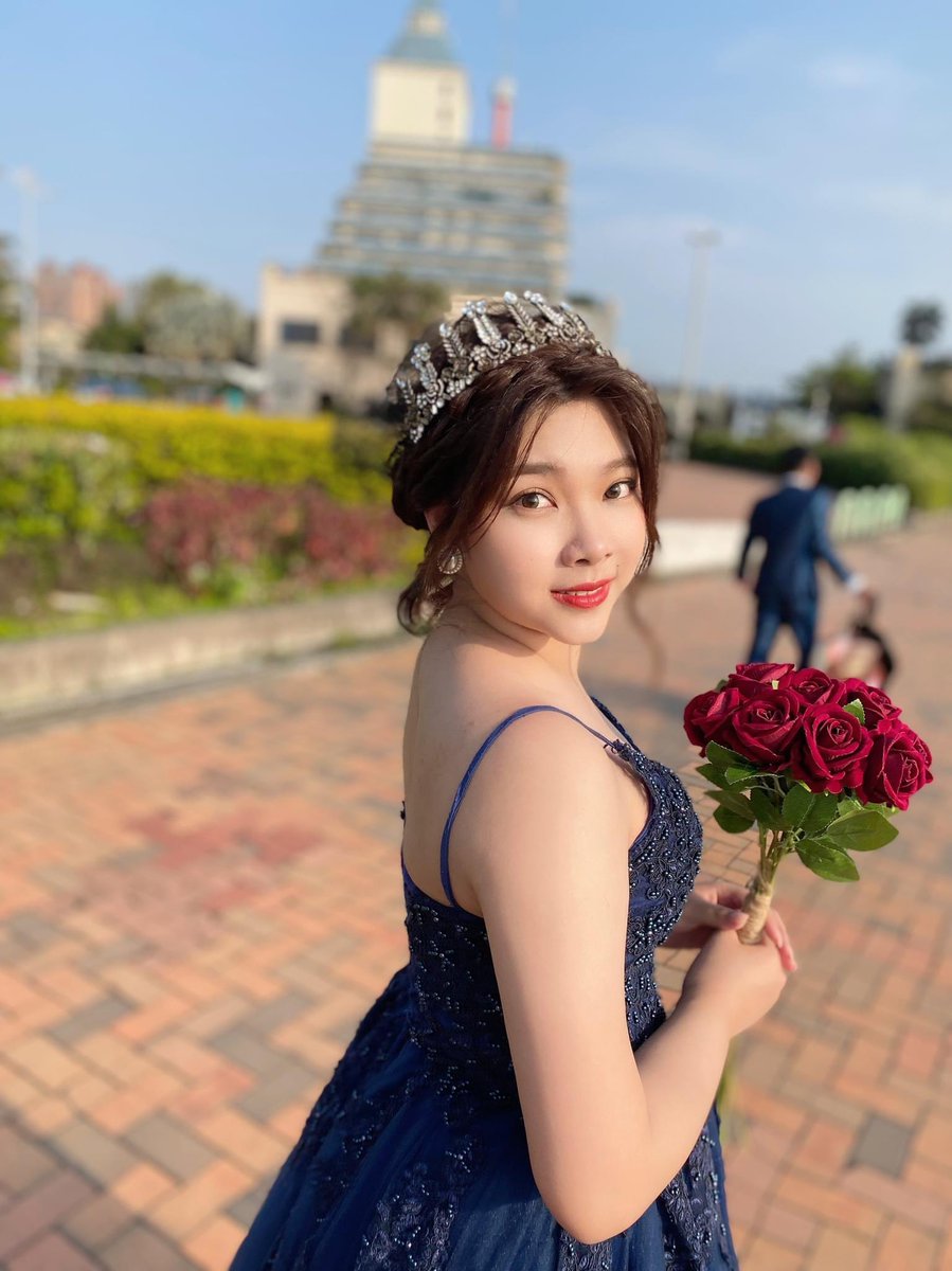 Andreabeautyna1's tweet photo. #港客婚紗拍攝 #香港薇薇新娘
#香港新娘婚紗外拍
#香港新娘 #陳小華 #新秘小華 
#台北新秘小華 #花蓮新秘小華
#新娘造型 #美妝 #彩妝 #整體造型
#陳小華造型師 #造型師 
#海外婚紗 #海外婚禮 #婚禮造型師
#商業廣告 #人物形象照 #藝人梳化 https://t.co/N94EbEupj8