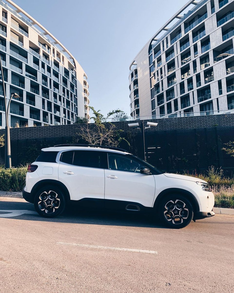 drivenbynd's tweet image. The stylish and practical @CitroenSA C5 Aircross has been updated and we recently put a 1.6T Shine derivative through its paces. It faces stiffer competition than ever, so do the French medium SUV’s charm give it an edge over conventional rivals?

Review : communitybynd.com/automotive/