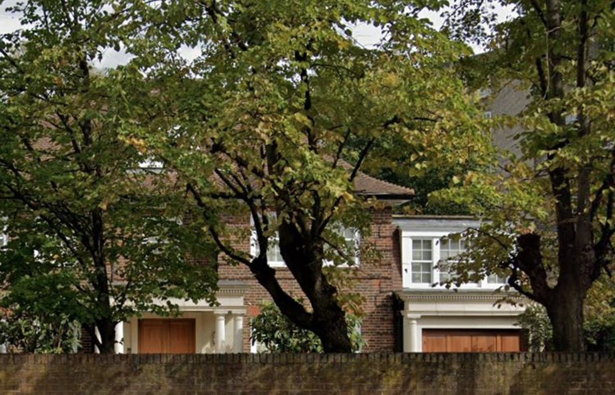 KennedyWandera_'s tweet photo. Nigeria's President-Elect Bola Tinubu’s family bought fraud-linked $11m London mansion that his predecessor’s government was seeking to confiscate as part of a probe into one of the biggest corruption scandals in the West African nation’s history,@business https://t.co/wnlO4YzZYe https://t.co/rCXGUCkUHu