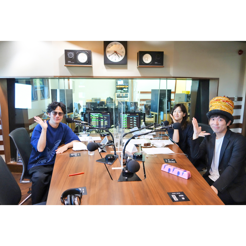 FvG4UYsakAEctlP?format=png&name=orig