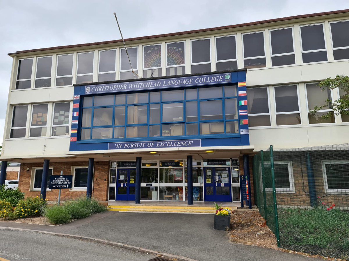We are recruiting for...

Teacher of Food Preparation &amp; Nutrition
Teacher of History

Help shape lives &amp; join our dedicated team 🤩
For more information or to apply click on the link.

christopherwhitehead.co.uk/recruitment/

#WorcestershireHour