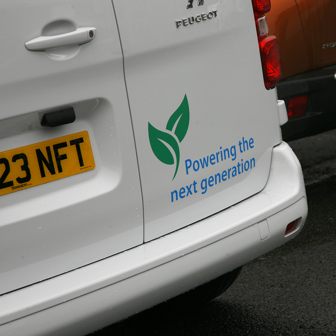 Signspeed's tweet image. Another van joins the Preseli Solar fleet... 🌿🌞
#vehiclegraphics #vangraphics #fleetgraphics #fullpanelgraphics #graphics #mobileadvertising #shoplocal #supportlocal #preselisolar #signspeed #pembrokeshire #signsdesignprint #serioussignsolutions