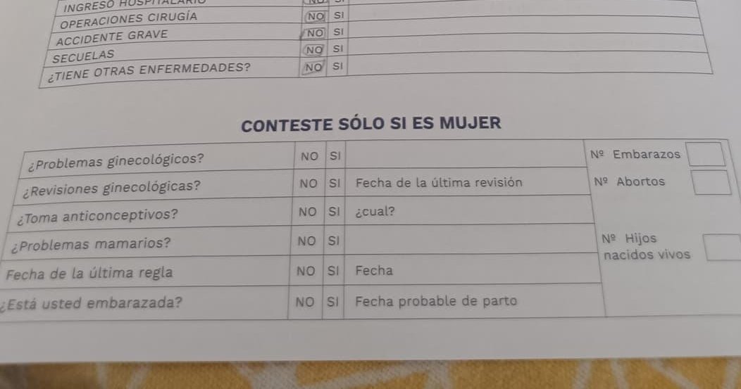 soycamarero's tweet photo. ¿Estás preguntas son normales en un examen médico de empresa? https://t.co/JHEqwYUvQl