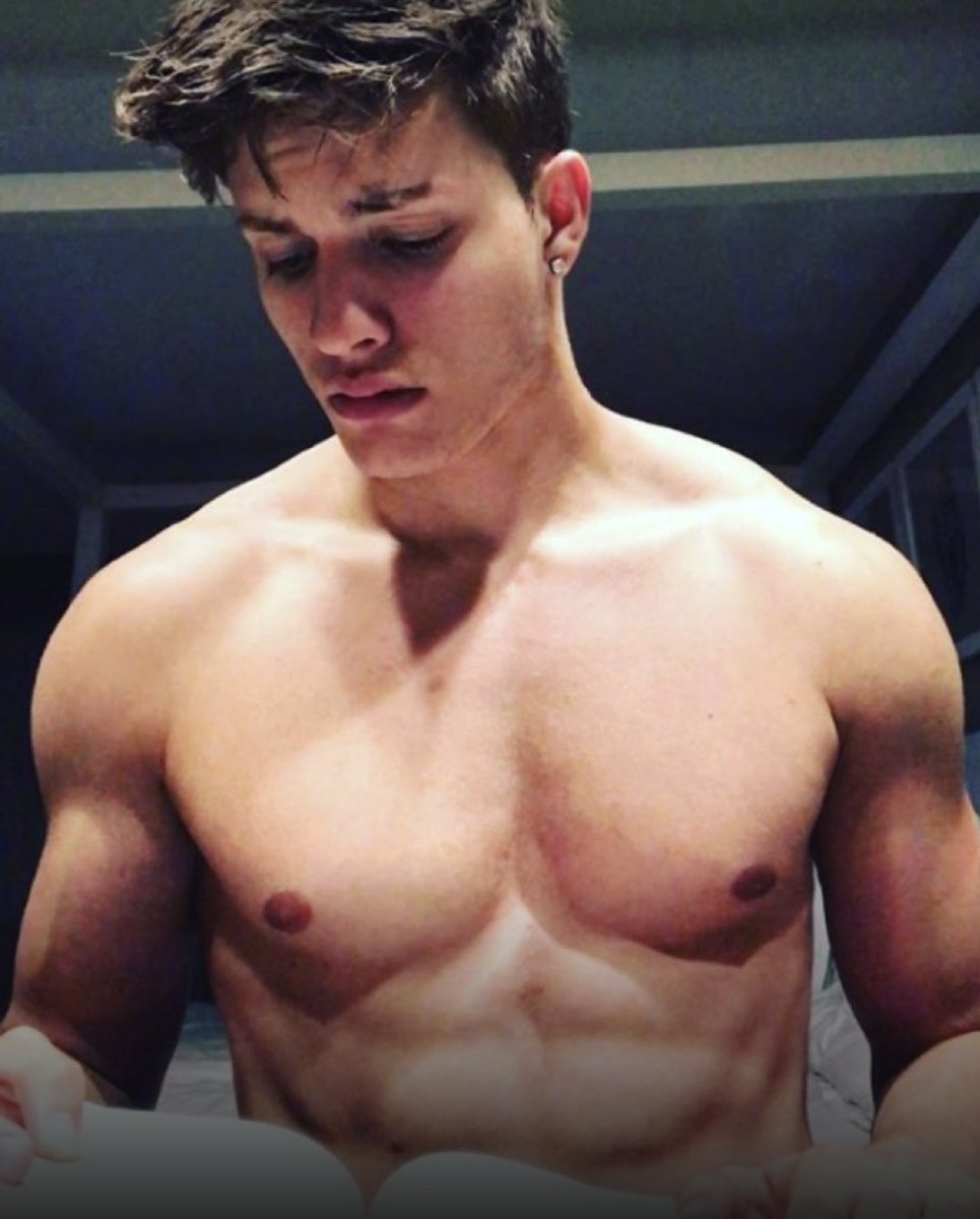 celebsbyseb's tweet photo. 𝗠𝗮𝘁𝘁 𝗥𝗶𝗳𝗲 https://t.co/UMhq0QxWKg