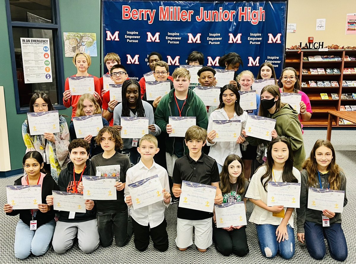 Our final #CircleOfChampions this morning was a great way to start May. This group of Bobcats excel at being the best person they can be. Congratulations to these hardworking students. We are proud of each of you! ❤️💙🐾🏆 #AlwaysGrowing #WeArePearlandISD