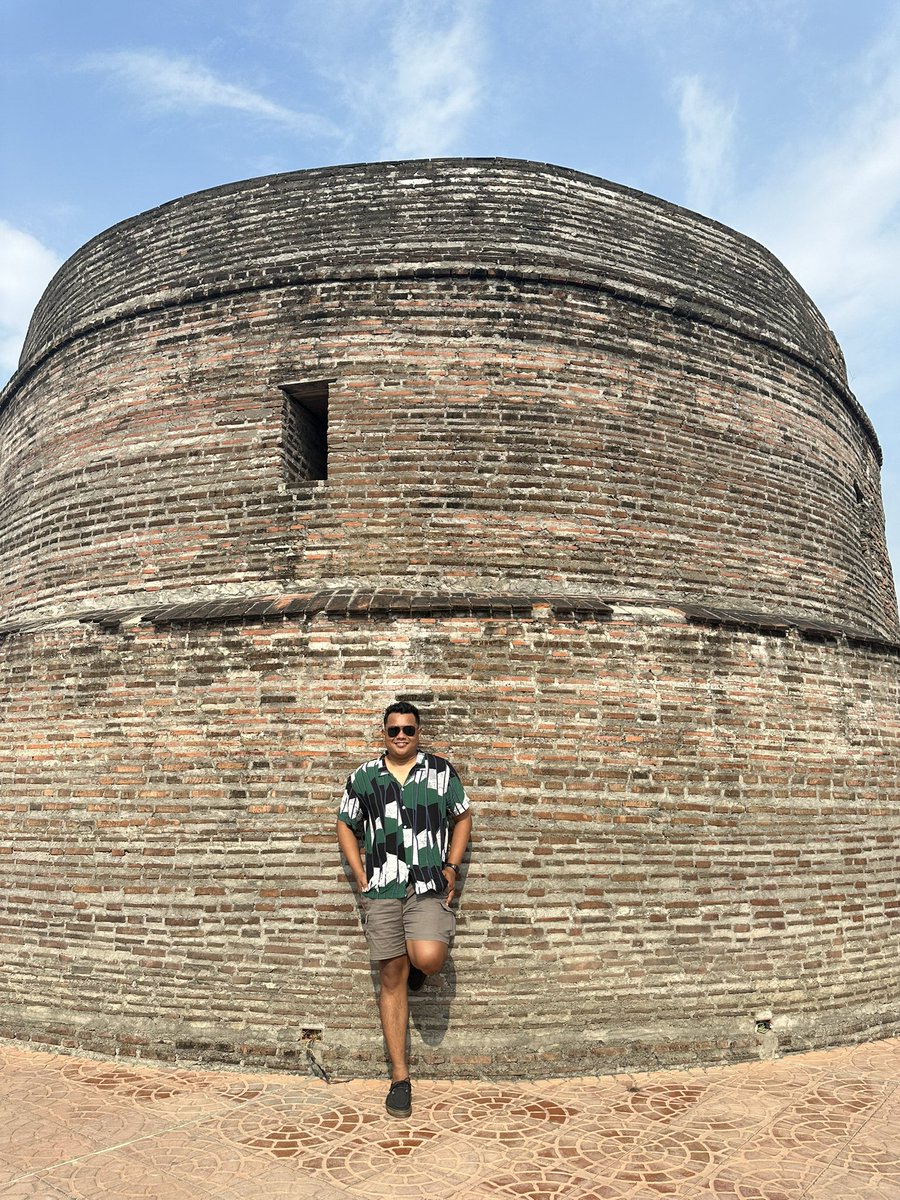 ItsMeRodzky's tweet photo. Baluarte https://t.co/X8ngLQ5qv4