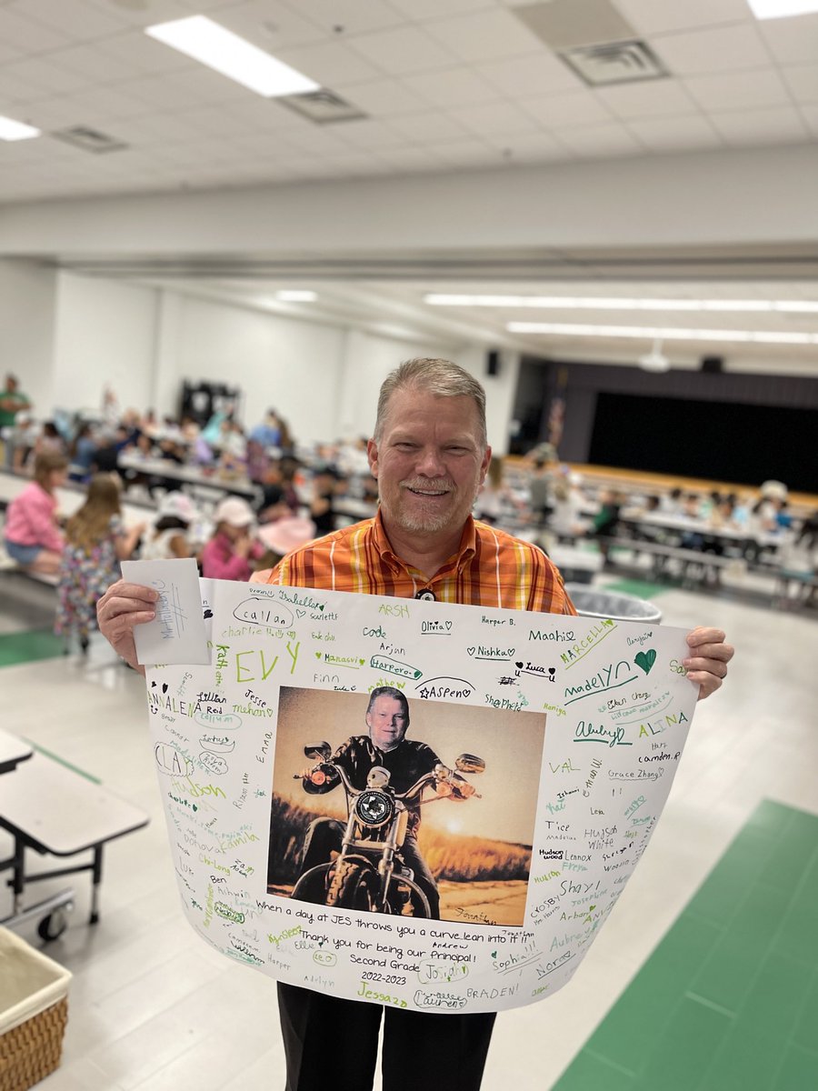 We have the BEST principal in Texas! Thank you for leading us through every curve ⁦<a href="/MrHolladayJES/">Patrick Holladay</a>⁩…We appreciate you !!! ⁦<a href="/Jack_D_Johnson/">Jack D. Johnson</a>⁩ #InspireExcellence #JESfamily