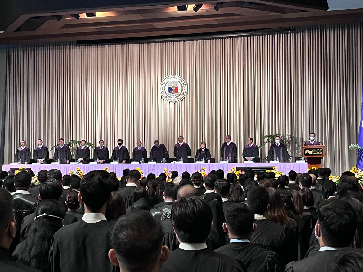 Inquirer on Twitter "CONGRATULATIONS AGAIN TO THE NEW LAWYERS! LOOK