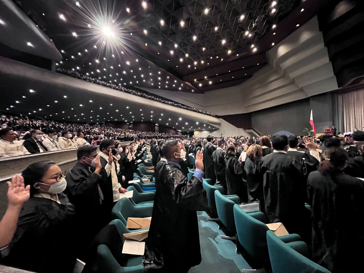 Inquirer on Twitter "CONGRATULATIONS AGAIN TO THE NEW LAWYERS! LOOK
