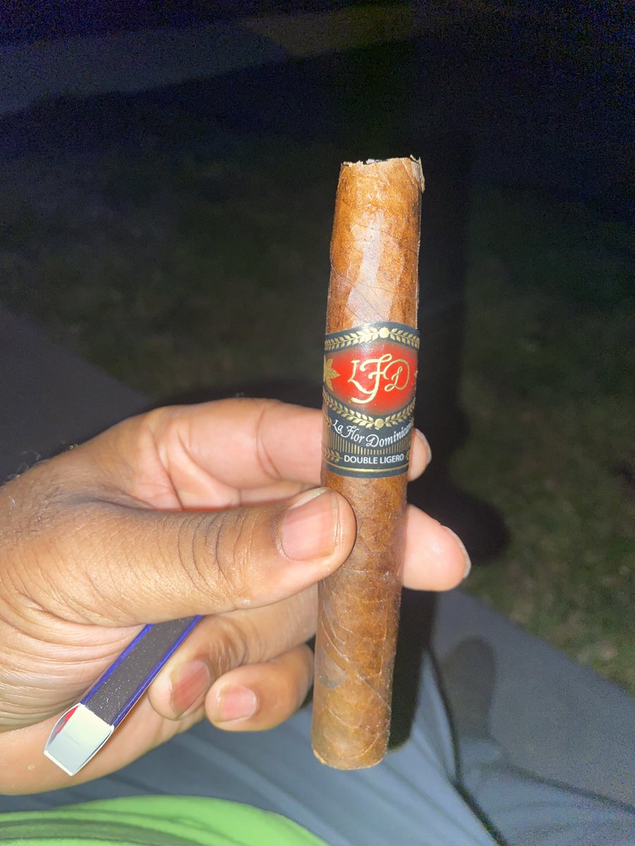 bigshotholdup2's tweet photo. I ain’t got no talk!! Imma be like Keith Lee and say “Let’s smoke this and rate it 1-10” #LFD #DoubleLigero #PSSITA https://t.co/4vwu02crXe