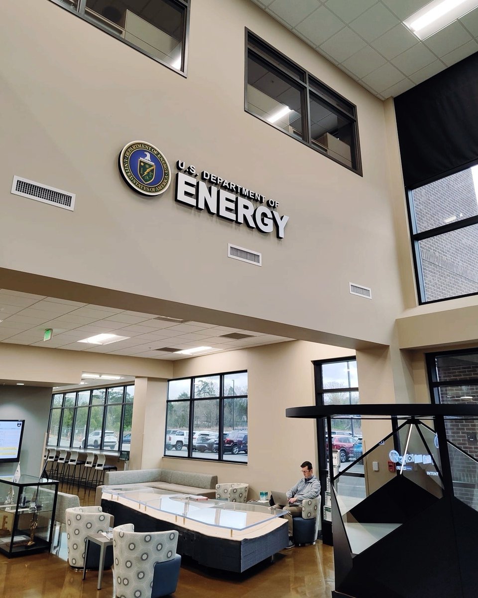 otbventures's tweet photo. Touring Oak Ridge with Sudarsanam Babu and Bob S Slattery, one of the 17 National Laboratories in the United States that the Department of Energy funds. The laboratory is focused on delivering scientific discoveries and technical breakthroughs to realise energy solutions. https://t.co/CiEqmerJ1s