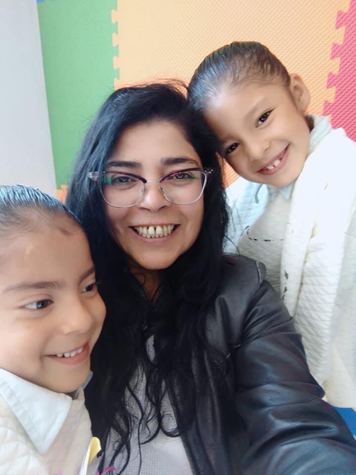 Fridaguerrera's tweet photo. 🚨🚨🚨 ATENCIÓN por favor no olviden compartir, la búsqueda de mis niñas. #KatiayKeniaLasEstamosBuscando #EdoMex #Toluca @DIFEM_ @warkentin Nos Ayudas a compartir. https://t.co/jkRhmabChs