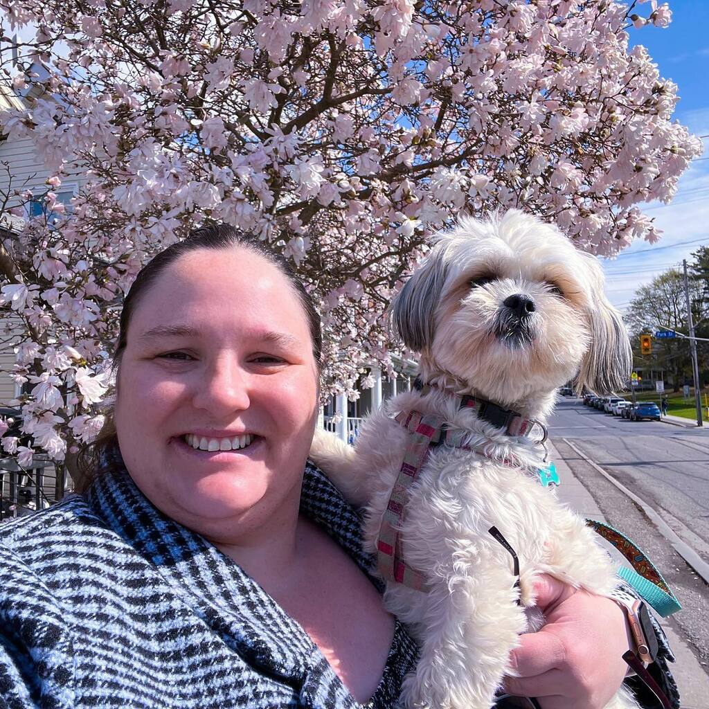 RebeccaBredin's tweet photo. A few days ago I took this photo and then kept thinking “I should post this in the morning instead of close to midnight…” but it’s been days now and late night is the only time I think to post to Instagram. So here it is. 

It’s spring!! My favourite… https://t.co/7jZ7QD7d7v https://t.co/EpT3WLoJb2