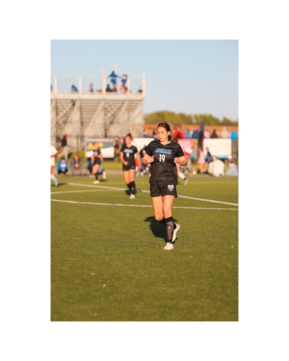 Let.It.fly.media tweet media