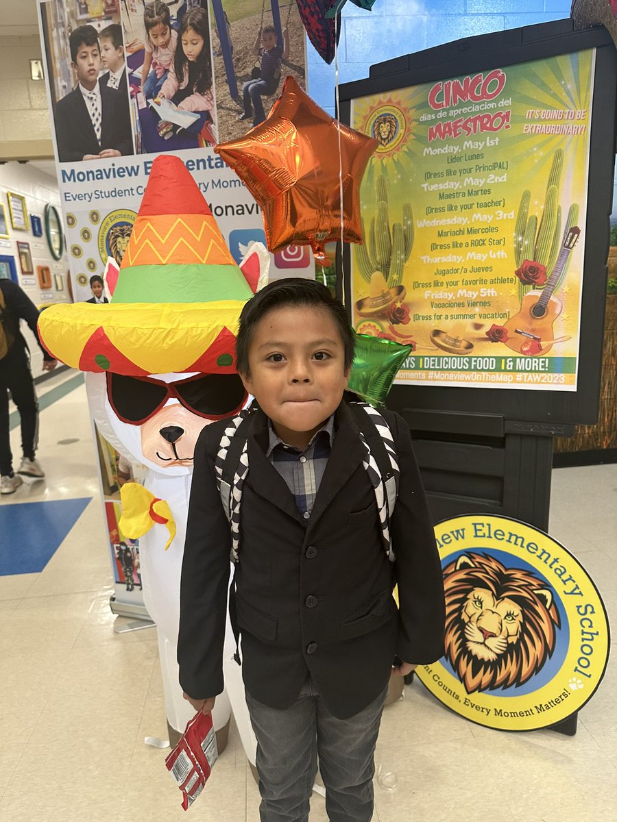 DMQUALLS's tweet photo. I get to be for them… what Mr. Robinson was to me!
Living the dream! 🙌🏾🎉🥳
Happy National PrinciPAL’s Day!
🦁Dress Like Your PrinciPAL Day -
Lider Lunes
#MonaviewMoments #MonaviewOnTheMap #gcsSTRONG #loveSCschools #TeachGCS #ProudPrinciPAL #TeacherAppreciationWeek2023 https://t.co/sQ3dLOz381