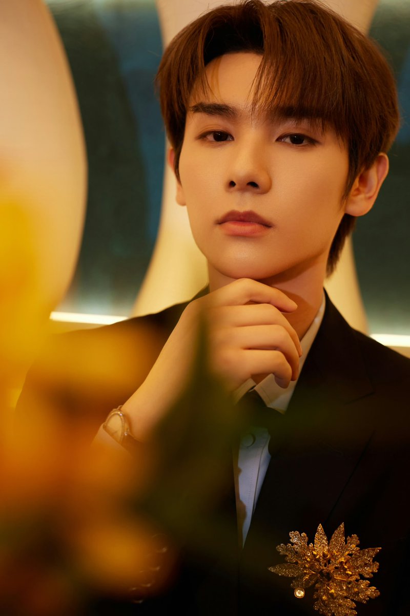 TLoveNine's tweet photo. Nine Kornchid Boonsathitpakdee Gao QingChen 高卿尘
Xiao Jiu
Actor - Singer
Ex Member of INTO1
twitter: @naninenai99
instagram: into1_ninenai_ 
weibo: https://t.co/ssPpAcX8Bs
#นายท่านกรชิต #高卿尘 #Nine
#GaoQingchen #高卿尘Nine https://t.co/cMcFHJoOfZ