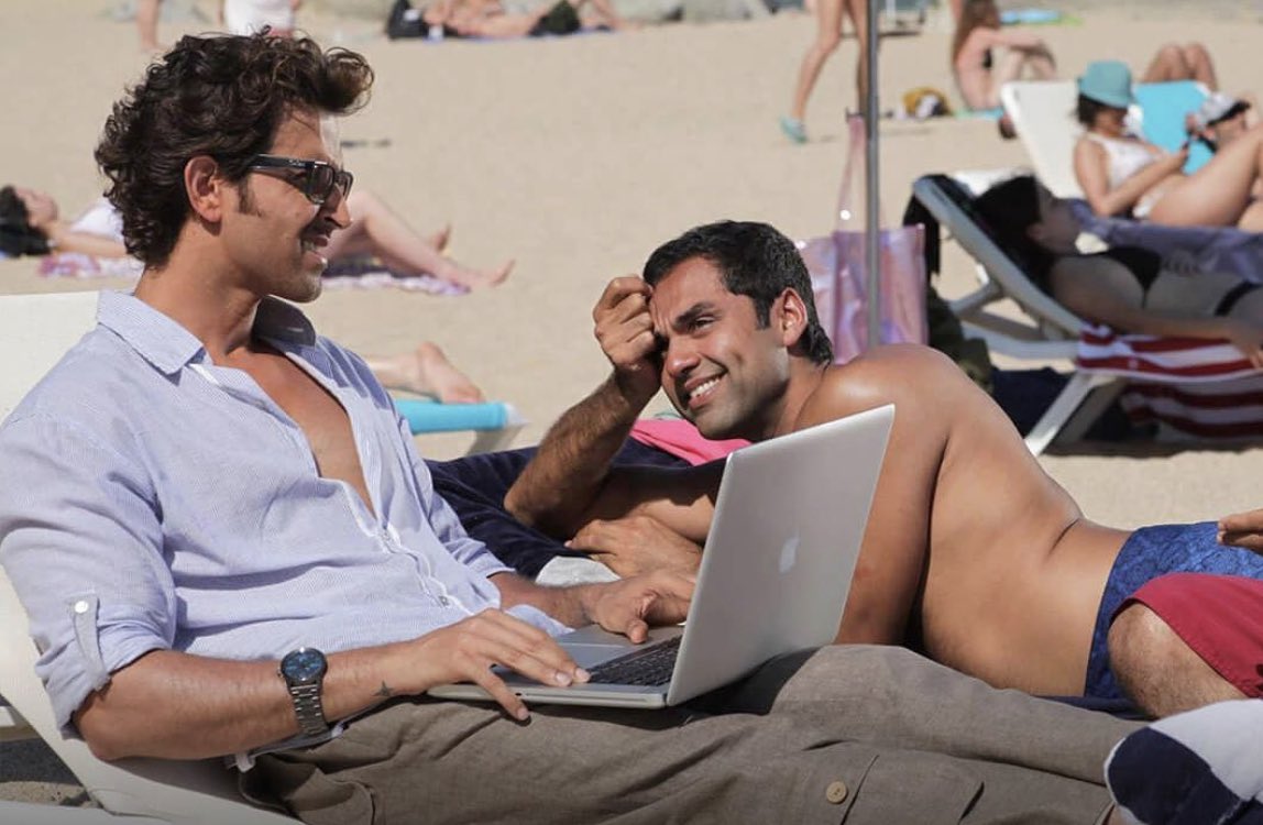 outofofficedaku's tweet photo. Slowly understanding why Arjun took his laptop and worked on holidays too 🥺 https://t.co/fhyuSPxmzu